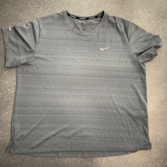 Nike Running Gray Dri-Fit Short Sleeve Performance Tee – Size XL - Picture 3 of 11